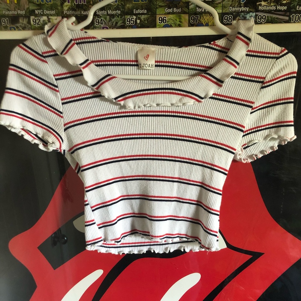 Stripped vintage crop top